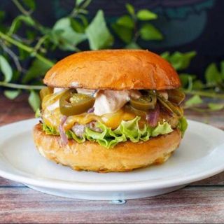 Menu Jalapão Burger Com Batata Frita é Bebida
