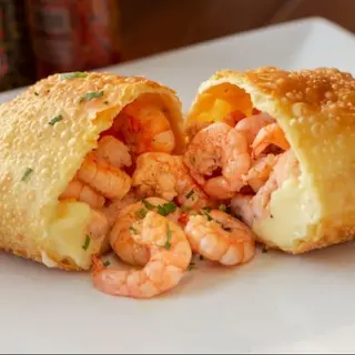 Pastel de Camarões com Mussarela