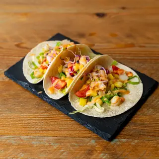 3 Mini Tacos de Camarão
