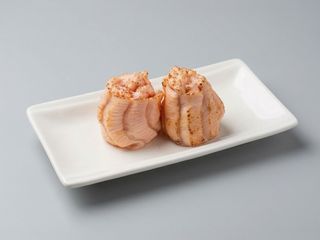 Gunkan de Salmão Braseado