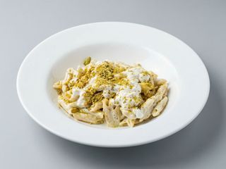 Penne Stracciatella e Pistacchio