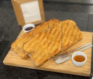 Meia Torrada com Compota