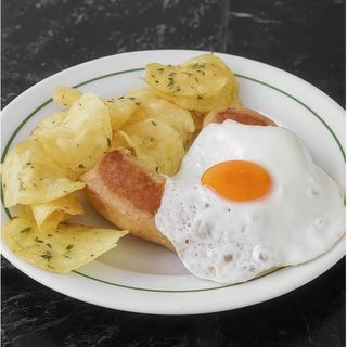 Alheira com Ovo em Prato