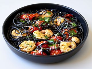 Massa Nero  com Gambas