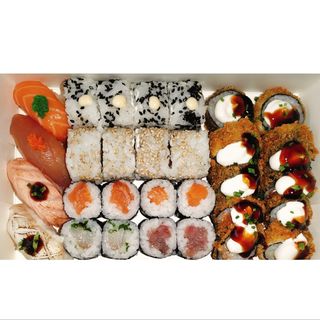 Combinado 9- Roll Up Box (30 Peças)