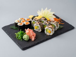 Combinado vegan menu 1: 10 peças