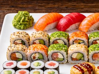 Combinado 1- Little Bite (12 Peças)