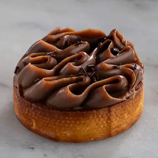 Tarte de maracujá e brigadeiro de chocolate