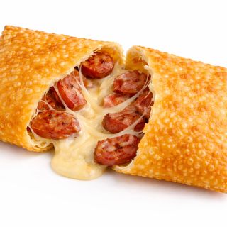 Pastel de Calabresa com Queijo