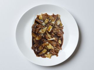 Vaca com Molho de Tomate