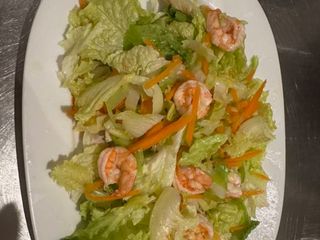 18. Salada de Gambas