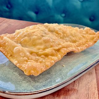 Pastel Brasileiro Carne Picada Cremosa