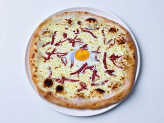 Pizza de carbonara