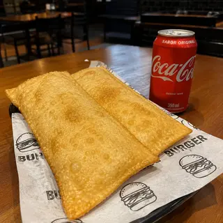 Dois Pastéis + Bebida