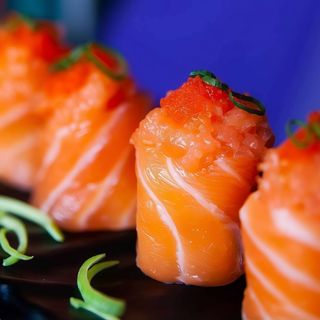 Gunkan Salmão (4 Peças)