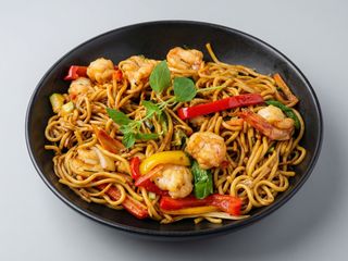 Yakisoba de Frango Panado