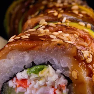 Dragon roll shushi