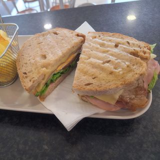 Prego no Pão à Chá de Rua