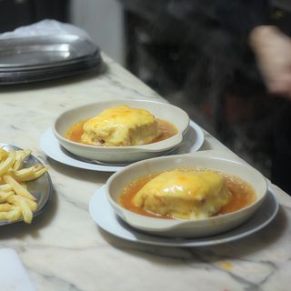 Francesinha de Frango