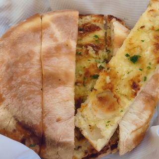 Pão com Manteiga de Alho