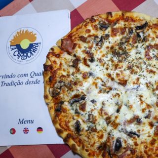 Pizza Laura Mia Média