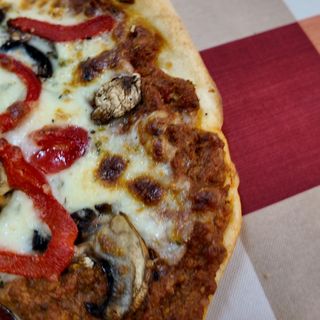 Pizza Bolognese  Média