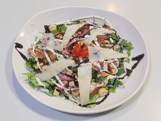 Salada Cesar Frango Panado