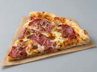 Pizza Salami Média