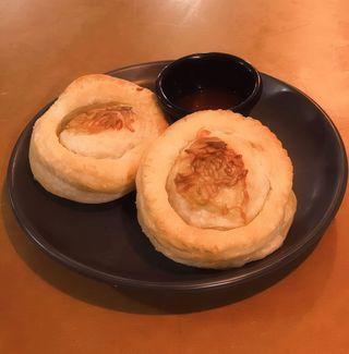 Folhado Alheira  e Queijo Da Serra