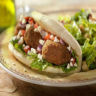 Falafel (Sanduíche) + Batata + Bebida