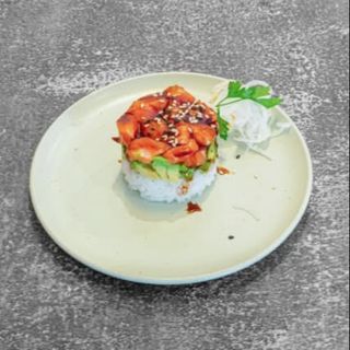 A715 Tarta de Salmão com Abacat + Arroz com Teriaki