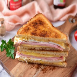 Ham & Cheese Egg Toasties