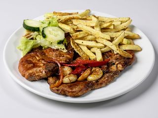 COSTELETAS DE PORCO À REGIONAL