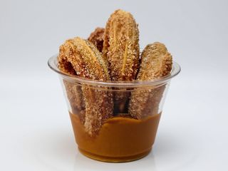 Churros no pote doce de leite 