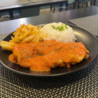 Filé de Frango à Parmegiana