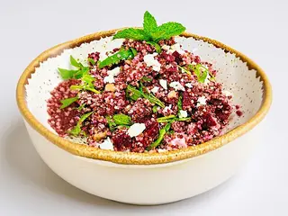 Salada Quinoa & Beterraba