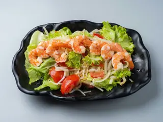 23.Salada de Gambas