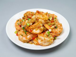 127.Gambas com Alho na Chapa Quente