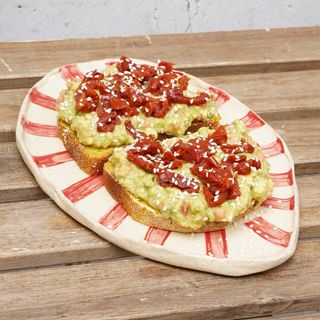 NEW! Guacamole sandwich with sun-dried tomatoes on gluten-free bread