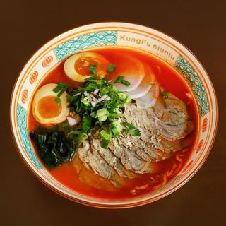 32. Lanzhou de Carne de Vaca com Sabor a Tomate