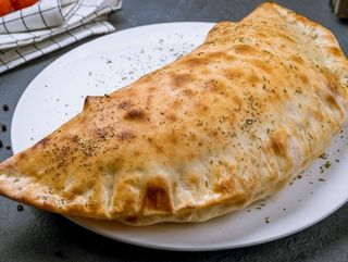 CALZONE