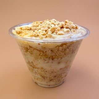 BOLO NO POTE COM PAÇOQUITA