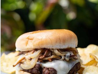 HAMBURGUER COGUMELOS