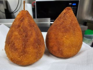 Coxinha de Frango Cream Cheese
