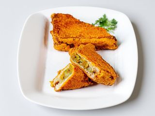 Strip & Tease (4 Fried Bread Potato Sandwich)