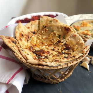 Cheese Garlic Naan