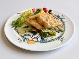 Filetes de Pescada com Salada Russa (1 Pessoa)