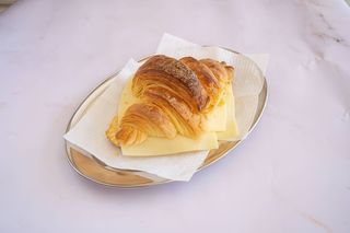 Croissant com Queijo