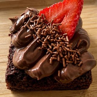 2 Brownies Creme de Chocolate 5cmx5cm
