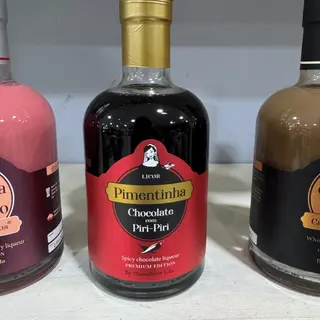Licor chocolate com piri piri 